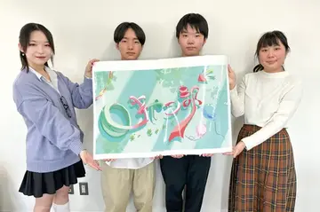 オープンキャンパスには在校生も参加します。高校生活の様子など直接尋ねてみてくださいね。